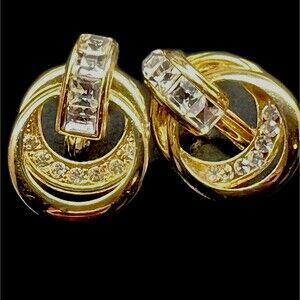 Vintage Retro Gold Tone Rhinestone Round Clip On Earrings